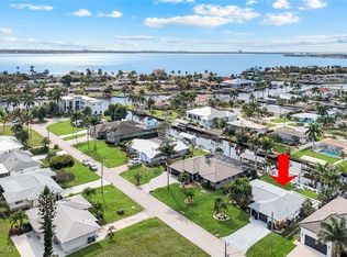 5614 De Soto Ct, Cape Coral, FL 33904