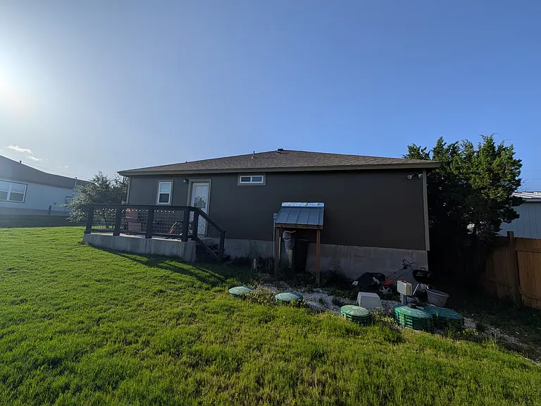 1668 Golf Dr — Photo 2