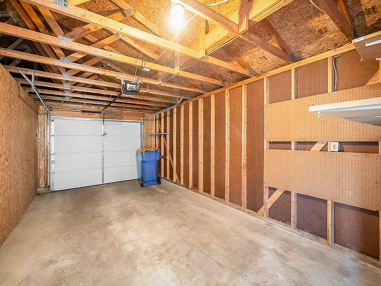 Cranbrook - Garage