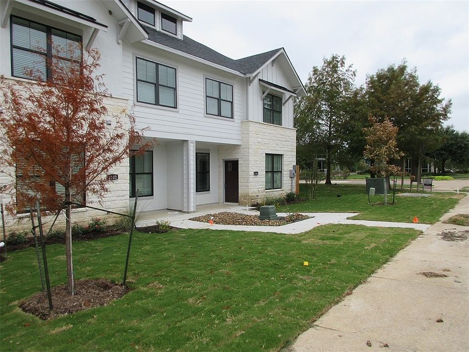 1st image of 2102 Crescent Pointe Pkwy