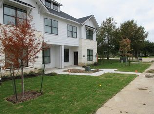 2102 Crescent Pointe Pkwy, College Station, TX 77845