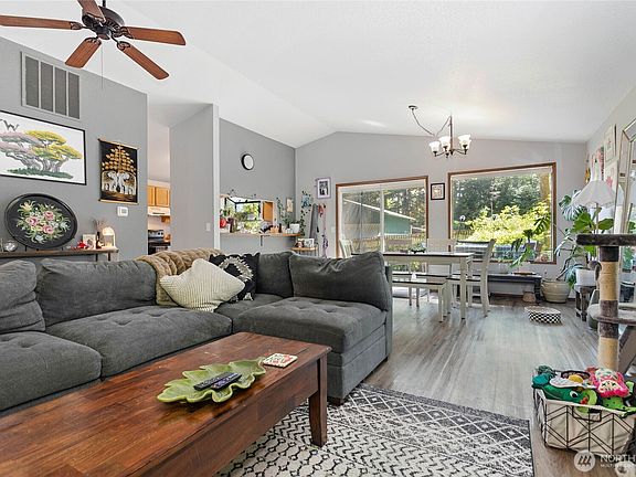 2nd image of 119 N 34th Street