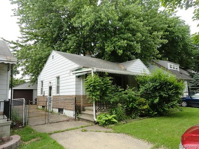 1st image of 1528 E Hayes Ave