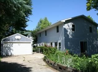 3817 Eastway Dr, Island Lake, IL 60042