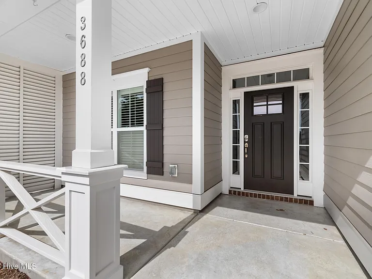 3688 Gardenia Ln — Photo 3