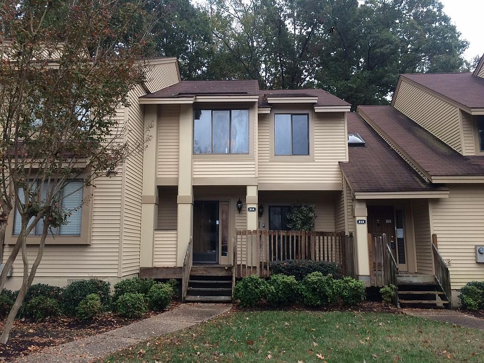 1st image of 214 Bridgewater Dr