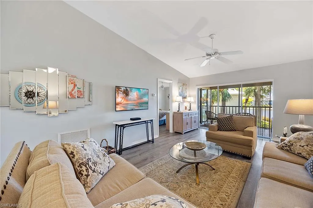2 bed, 2.0 bath, 1275 sqft, $6,000 — Photo 2