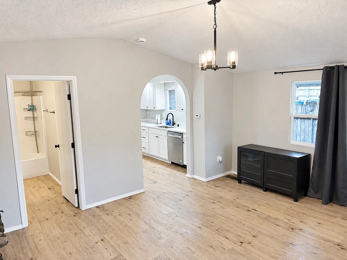 2 bed, 1440 sqft, $2,800 — Photo 2