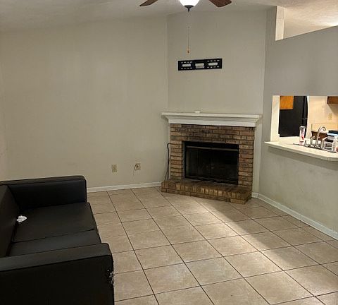 3rd image of 126 Whetherbine Way W