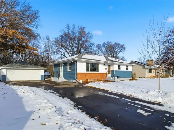 4500 Woodbine Ln N, Minneapolis, MN 55429