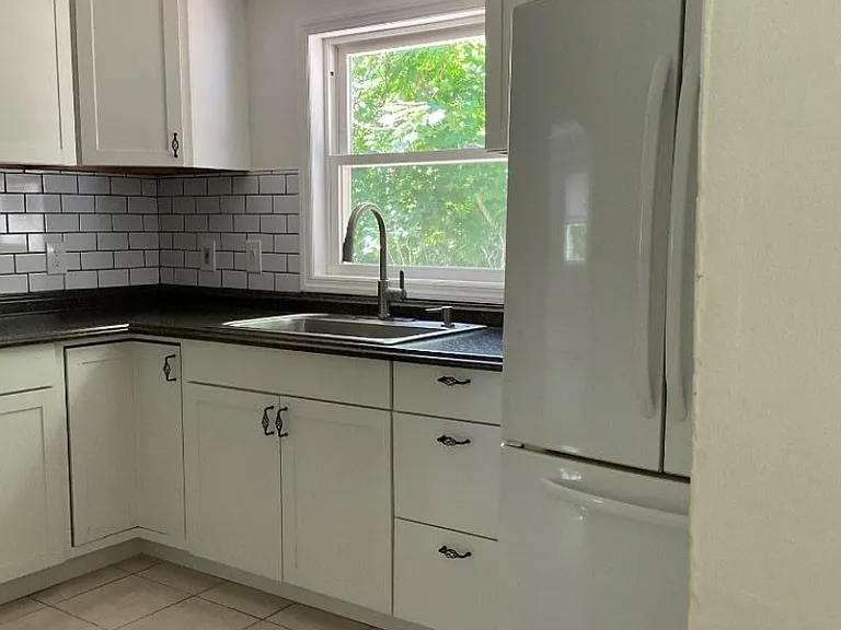 470 Macopin Rd — Photo 3