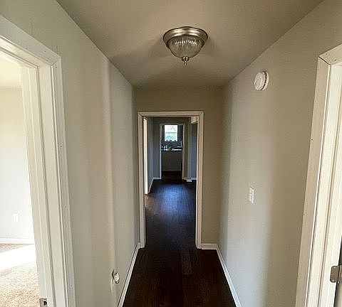 5th image of 317 E Elm St