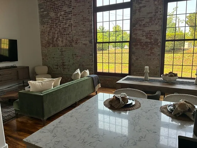 The Carlisle — Photo 14