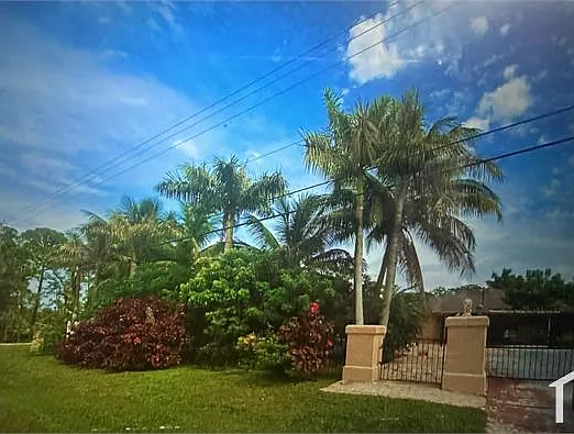 8698 Banyan Blvd — Photo 20