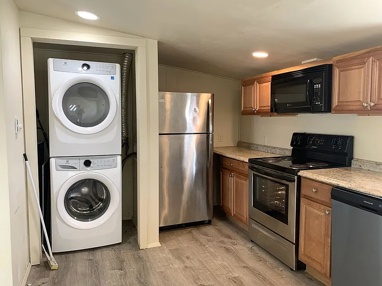 302B Fairmount Ave — Photo 5