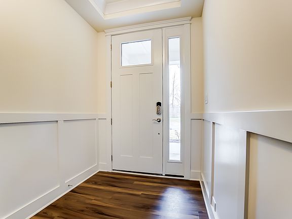 These photos are representative of this floor plan, but all options may not be available in every co