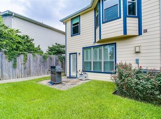 5211 Larkin St #B, Houston, TX 77007