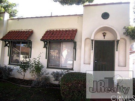 1st image of 2716 E De Soto St
