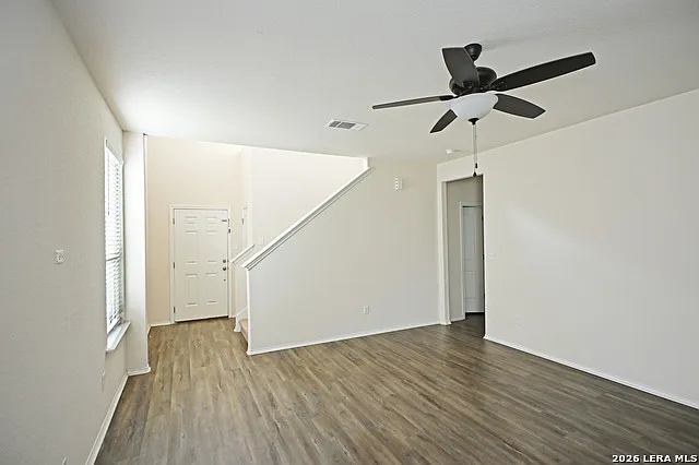 4 bed, 2.5 bath, 2052 sqft, $1,850 — Photo 4
