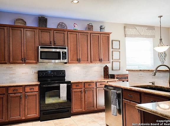 5th image of 157 Glen Eagles Dr