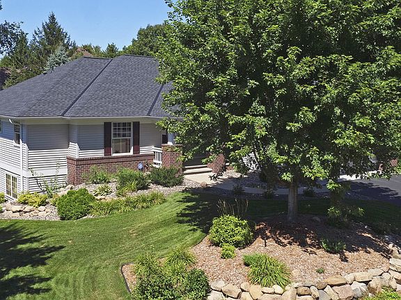 2nd image of 459 Vadnais Lake Dr