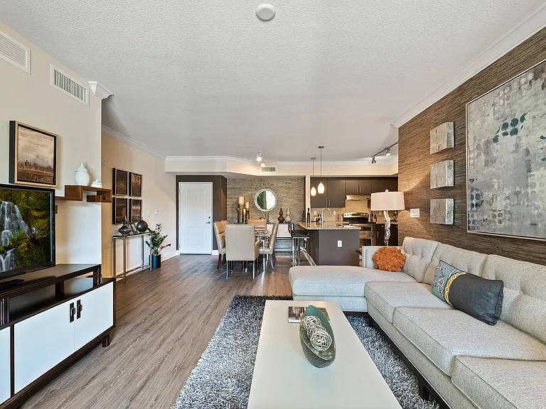 Residences at Lakehouse — Photo 4