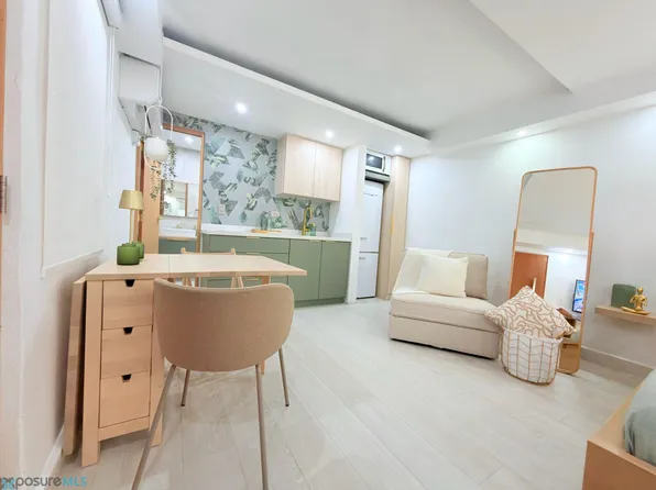 Mh 25 Calle #2-408, Carolina, PR 00982