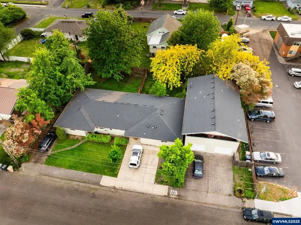 1916 Thurston St SE, Albany, OR 97322