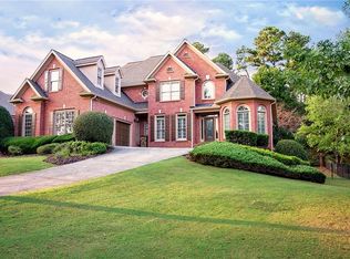 325 Laurel Oak Dr, Suwanee, GA 30024