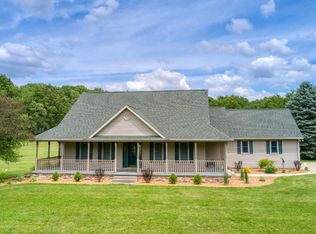 2572 N Fox Farm Rd, Warsaw, IN 46580