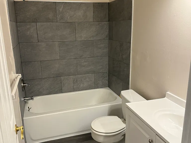 22 Farnwood Rd — Photo 10
