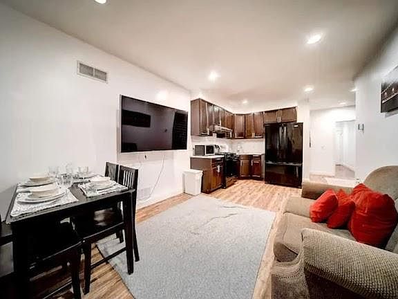 2nd image of 2323 S 7th St #1