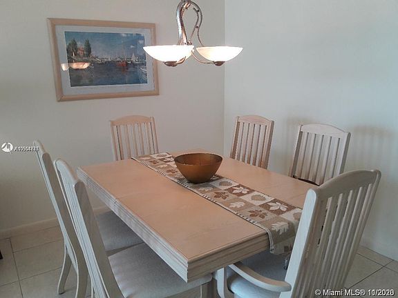 5th image of 2655 Collins Ave APT 804