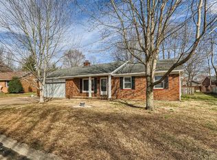 7788 Brownwood Dr, Newburgh, IN 47630