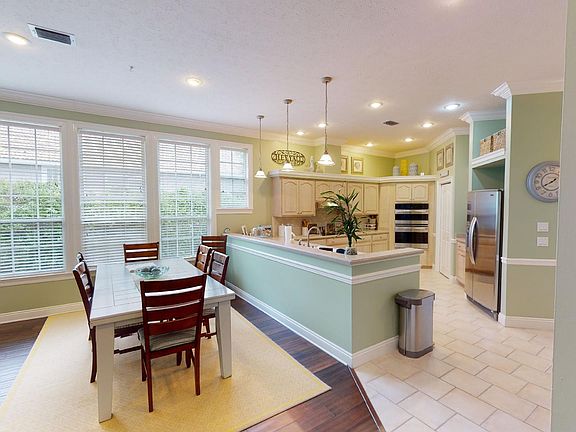 3rd image of 4707 Lantana Ln