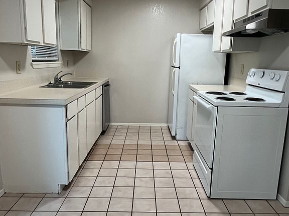 5th image of 5909 Sunrise Blvd #A