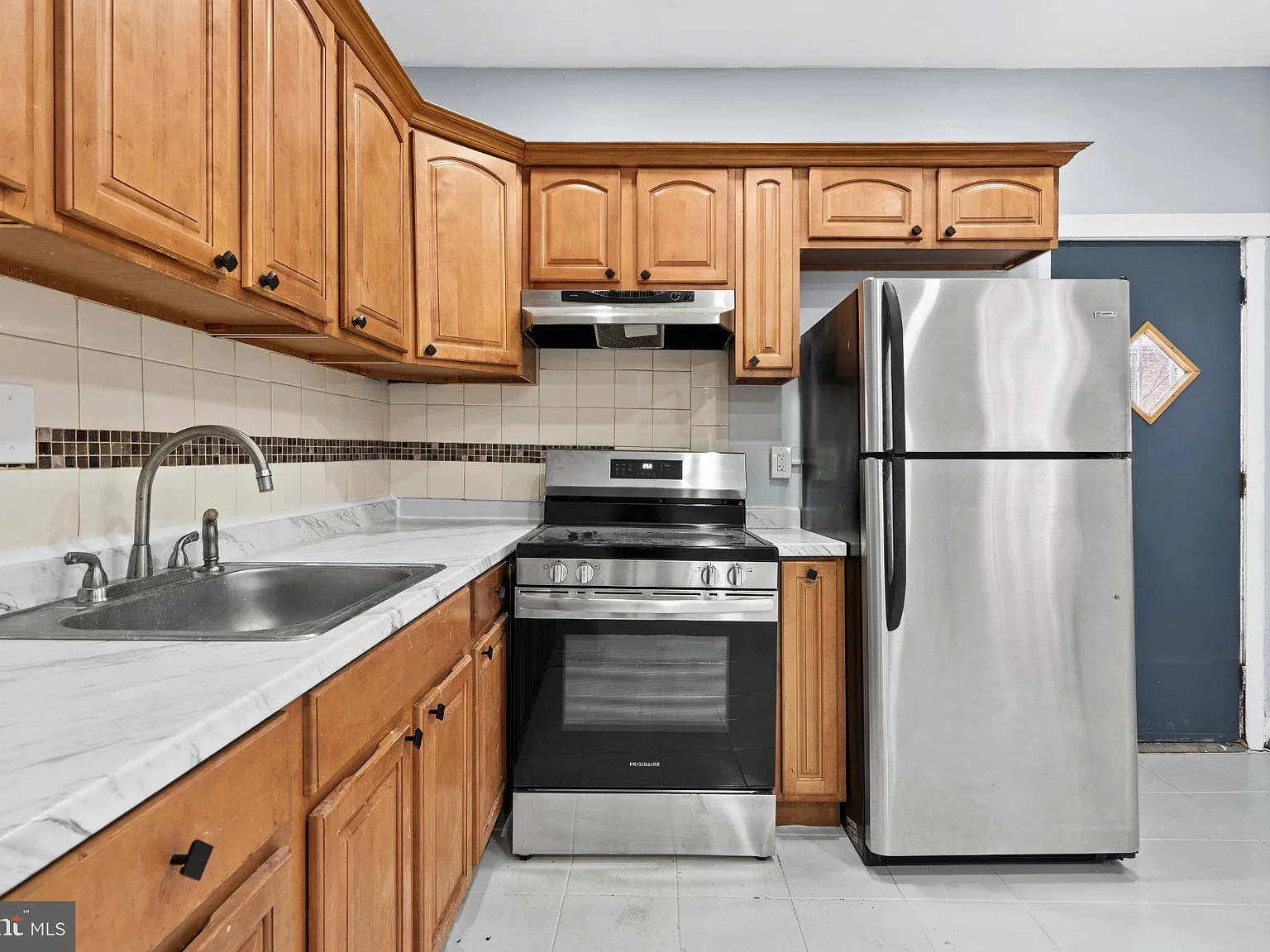 3 bed, 1.0 bath, 1380 sqft, $1,600 — Photo 4