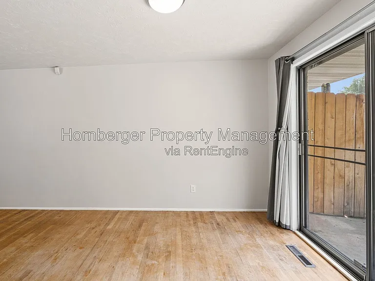9717 N Stevens St — Photo 5