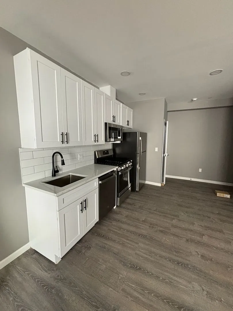 Fantastic location in Downtown New Haven! Studio, 1 bed and 4 Bedroom — Photo 1