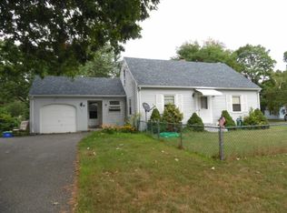 115 Atherton St, Springfield, MA 01104