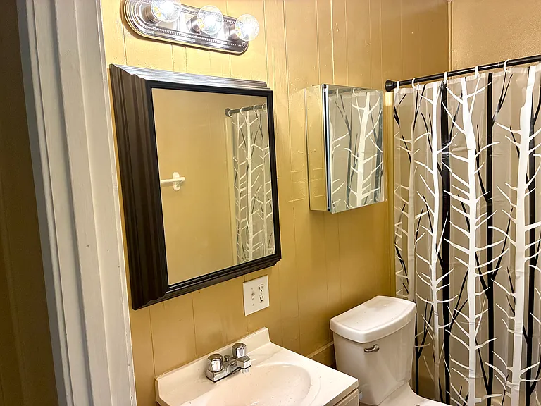 401 Avenue J #2 — Photo 6