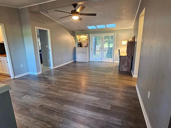 4th image of 5685 Cedar Landing Dr