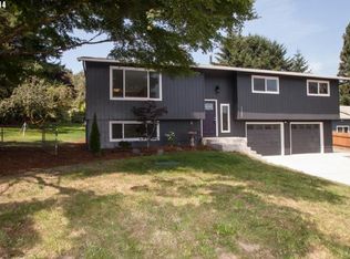 17221 S Holly Ln, Oregon City, OR 97045