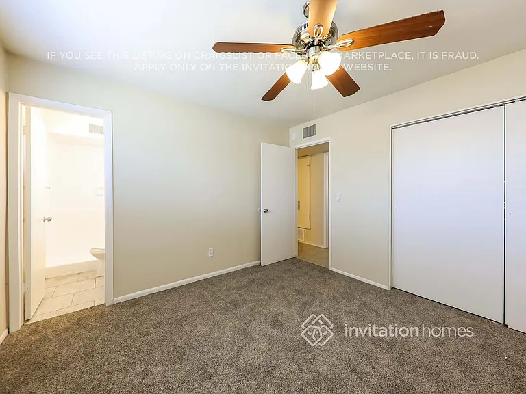 3132 W Surrey Ave — Photo 9
