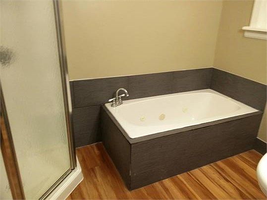 1st image of 614 E Lexington Ave