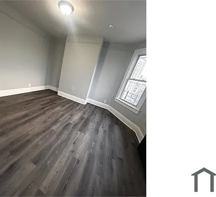 124 Oak St — Photo 8