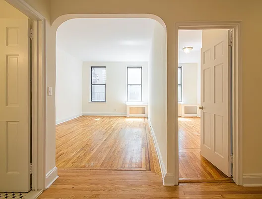 Rented by Keller Williams NYC | media 19
