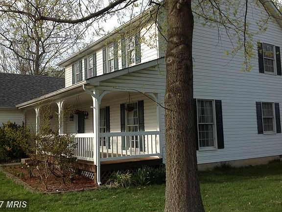 3rd image of 127 Bell Haven Cir