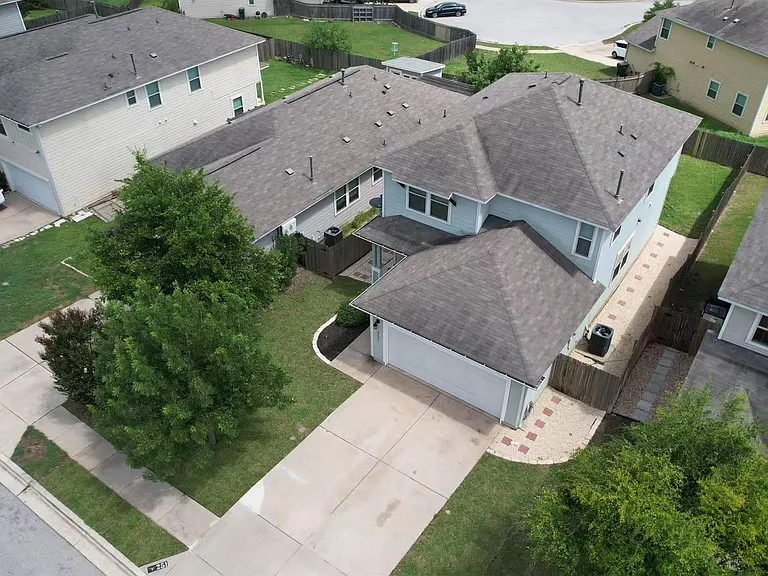 251 Triumph Rd — Photo 28