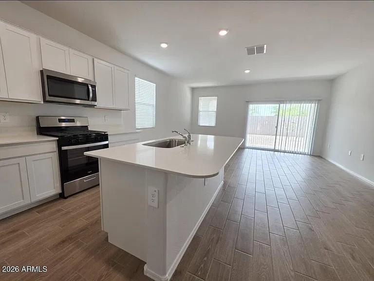 18399 W Buckskin Trl — Photo 10